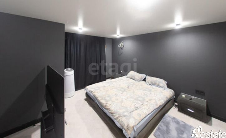 3-комн квартира улица Клары Цеткин, 18,  д. 18