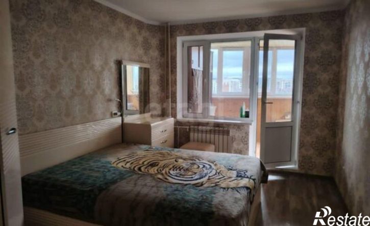 3-комн квартира улица 8 Марта, 32,  д. 32