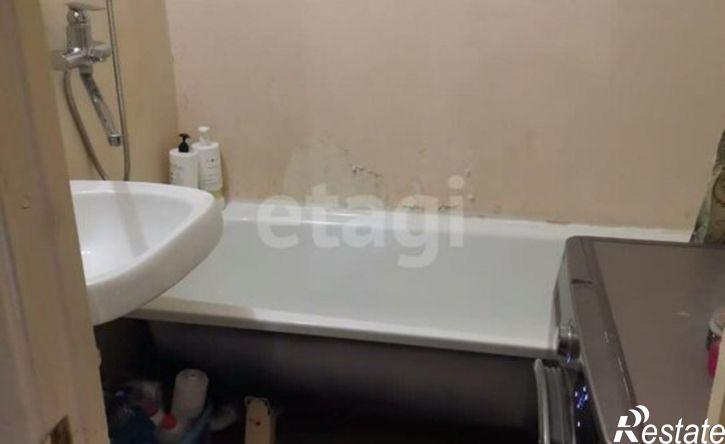 3-комн квартира улица 8 Марта, 32,  д. 32