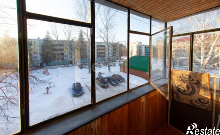 2-комн квартира улица Нефтяников, 27,  д. 27