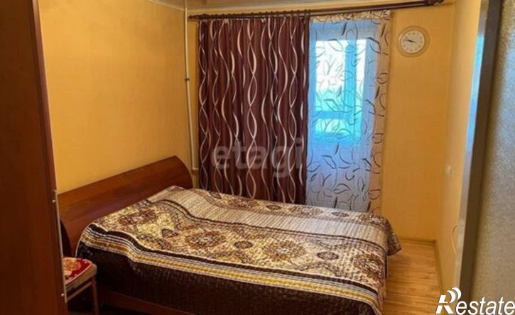 4-комн квартира улица 8 Марта, 15,  д. 15