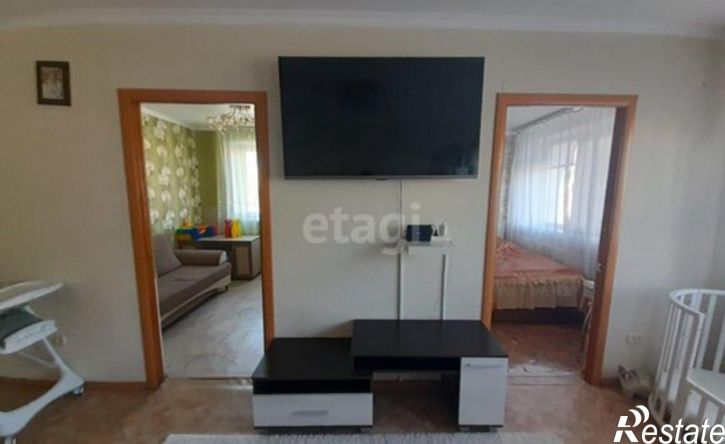 3-комн квартира улица Валеева, 3,  д. 3