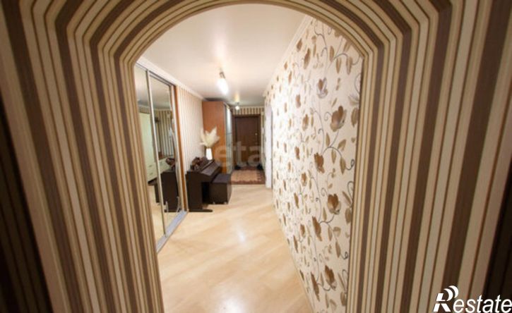 4-комн квартира ул Тельмана, 60,  д. 60