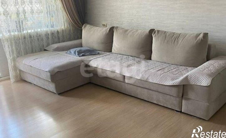 3-комн квартира улица Аминова, 2,  д. 2