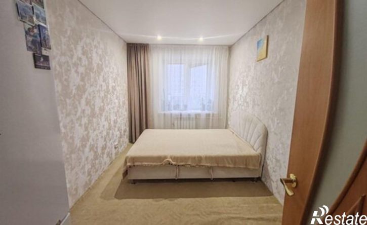 3-комн квартира пр-кт Нефтяников, 20,  д. 20