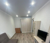 1-комн, 30кв м, этаж 2/17 ул Александра Курынова, 4 2