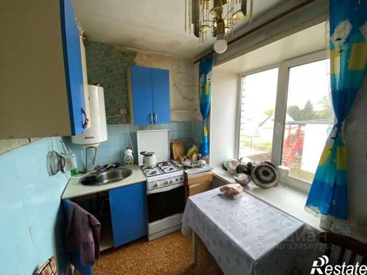 2-комн квартира улица Нефтяников, 24,  д. 24