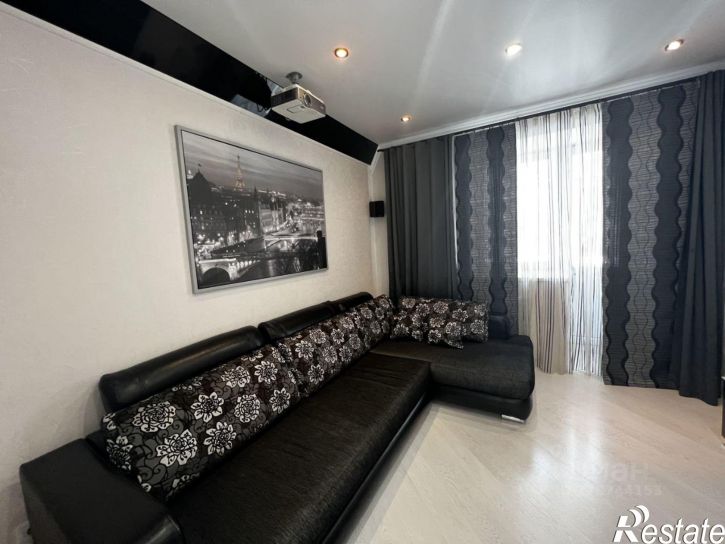 3-комн квартира Казань, улица Зинина, 34