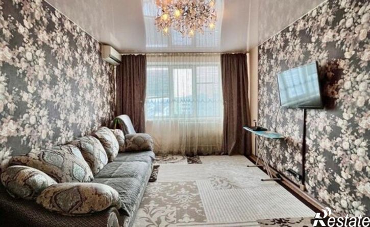 3-комн квартира Республика Татарстан (Татарстан), Набережные Челны, посёлок ЗЯБ, 18-й комплекс, 14