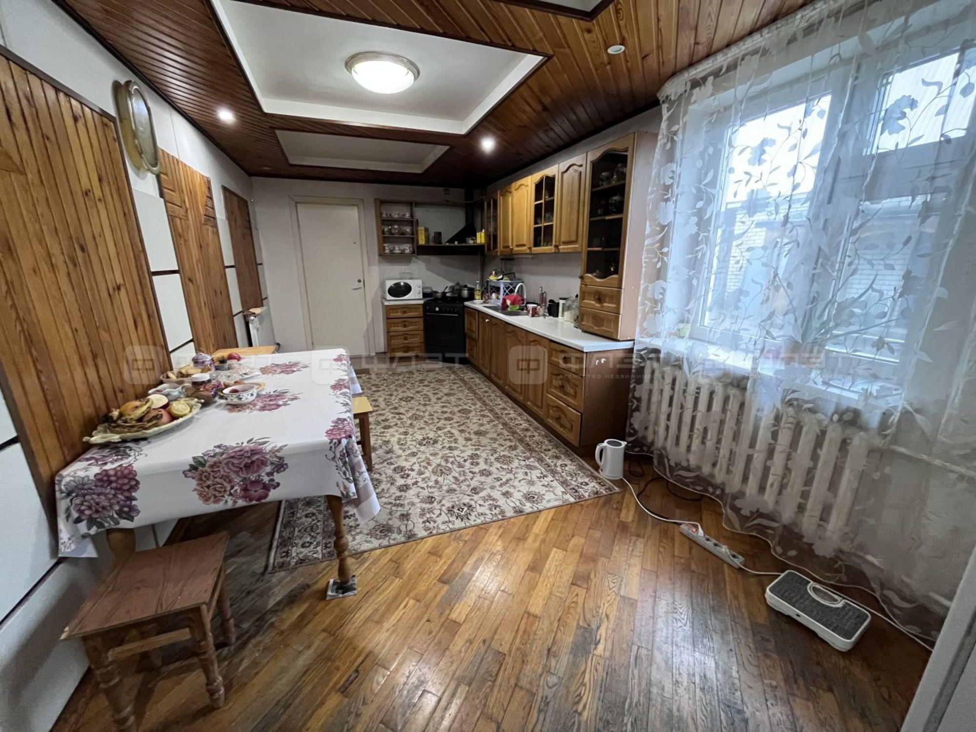 Купить дачу, дом, коттедж за 11 500 000 рублей на ул. Школьная, дом 52