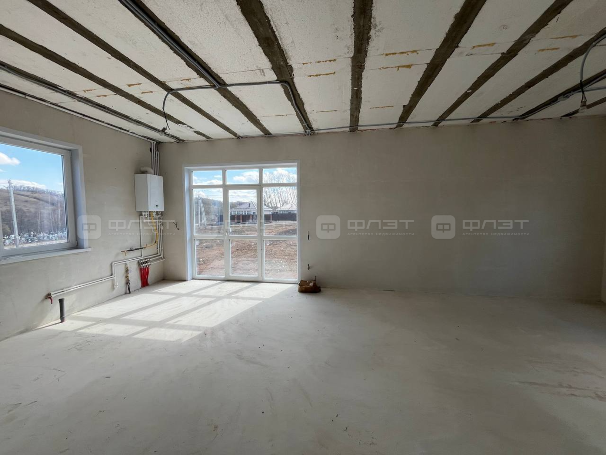 Купить дачу, дом, коттедж за 9 990 000 рублей на ул. Ясная, дом 52