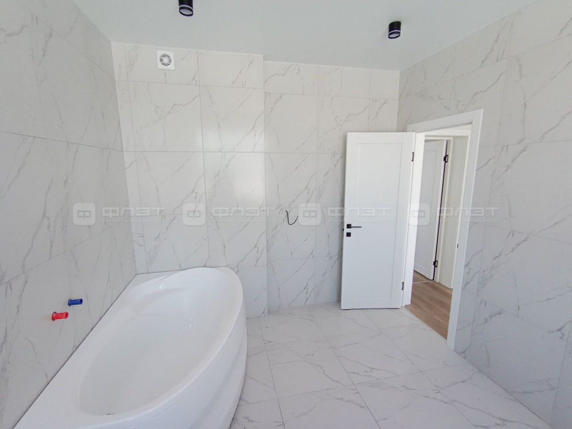 Купить дачу, дом, коттедж за 12 299 000 рублей на ул. Фатыха Карима