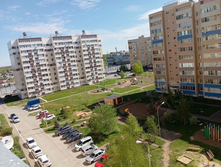 4-комн квартира ул. Спортивная, дом 1