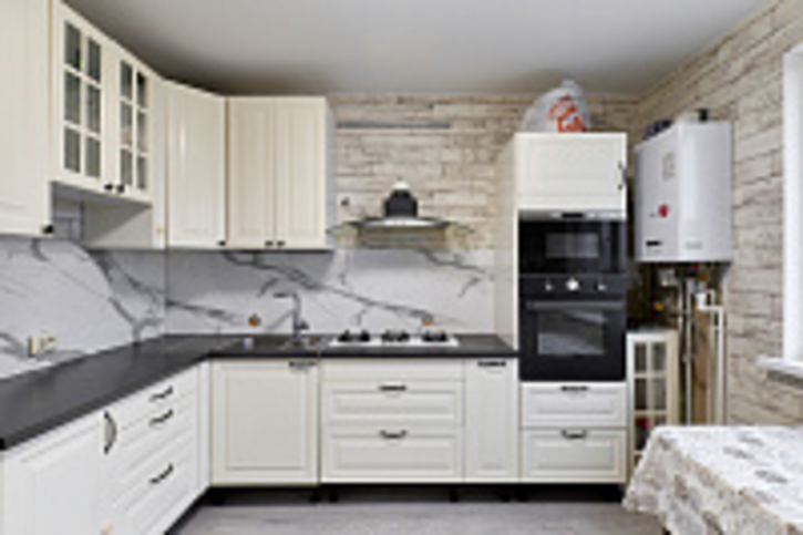 2-комн квартира 6-й квартал, дом 32