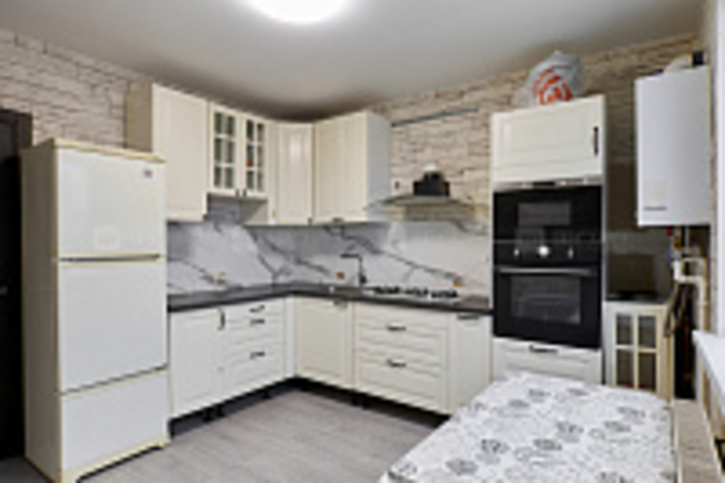 2-комн квартира 6-й квартал, дом 32