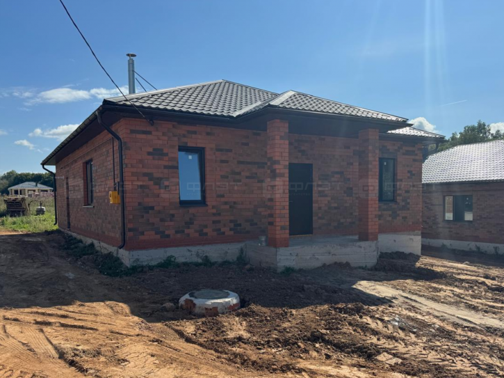 Коттедж/дом ул. Изумрудная