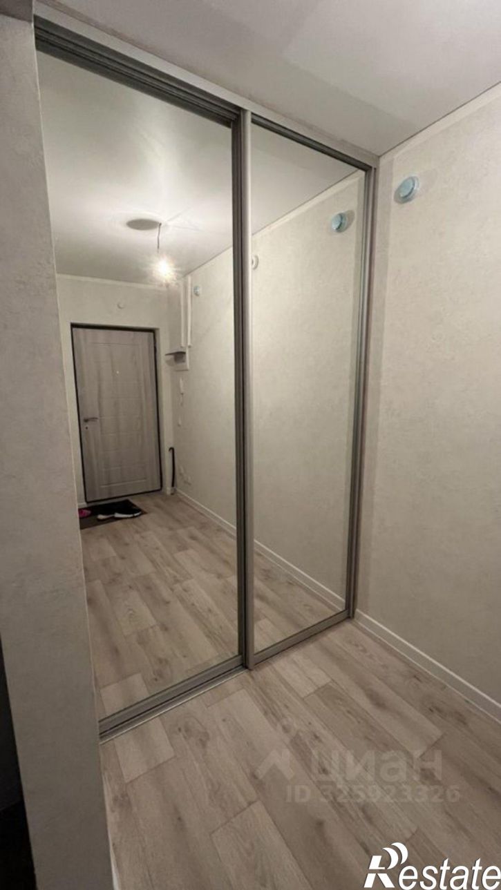 2-комн квартира пр-кт Строителей, 70А,  д. 70А