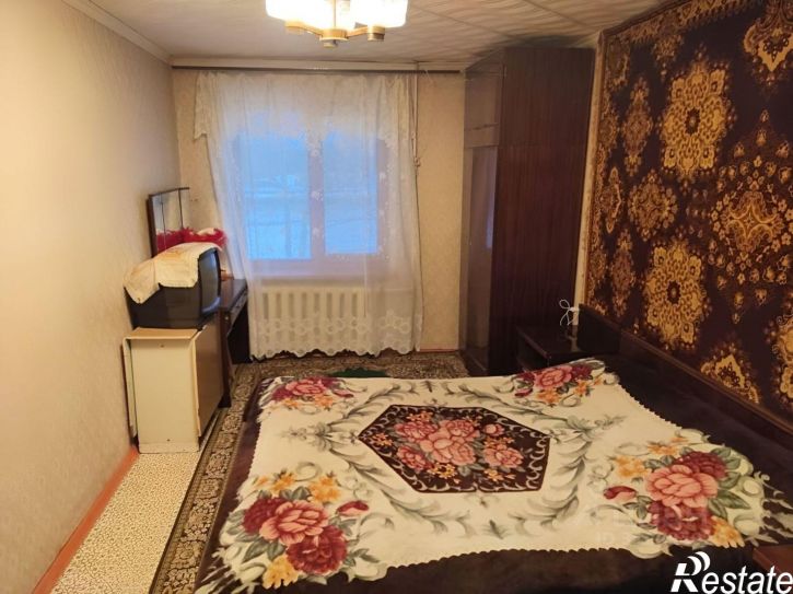 3-комн квартира улица Нефтяников, 42,  д. 42