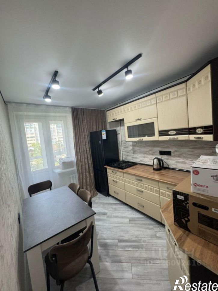 2-комн квартира пр-кт Строителей, 35,  д. 35