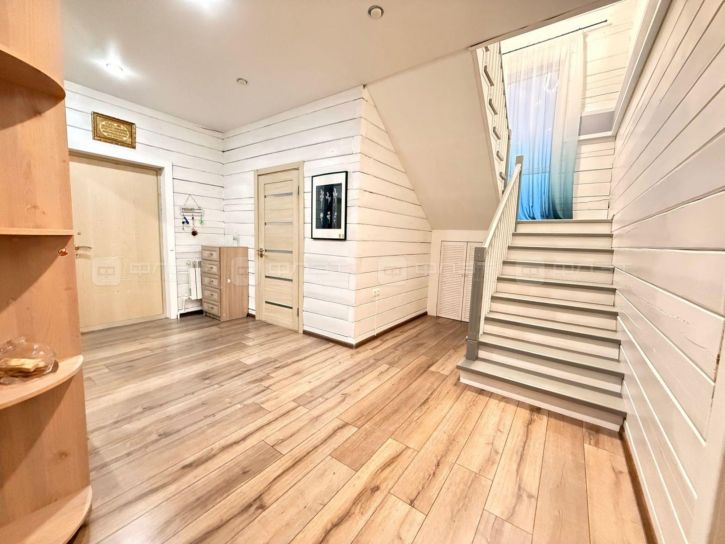 Коттедж/дом Званка