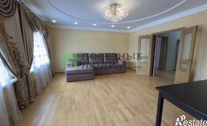 3-комн квартира ул Космонавтов, 15,  д. 15