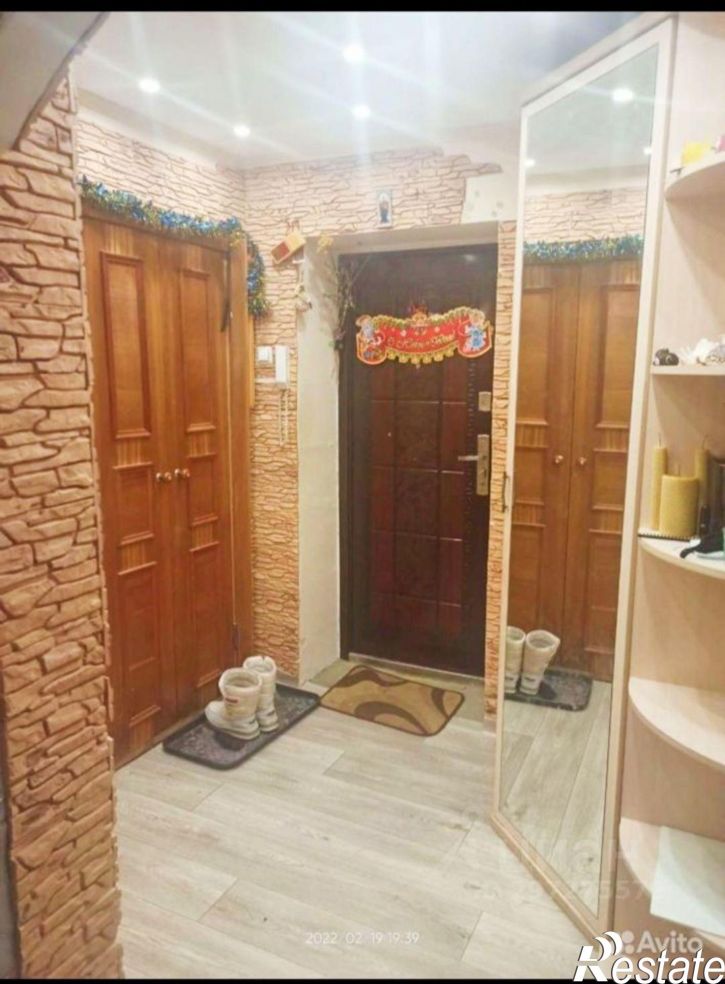 4-комн квартира ул Комарова, 22,  д. 22