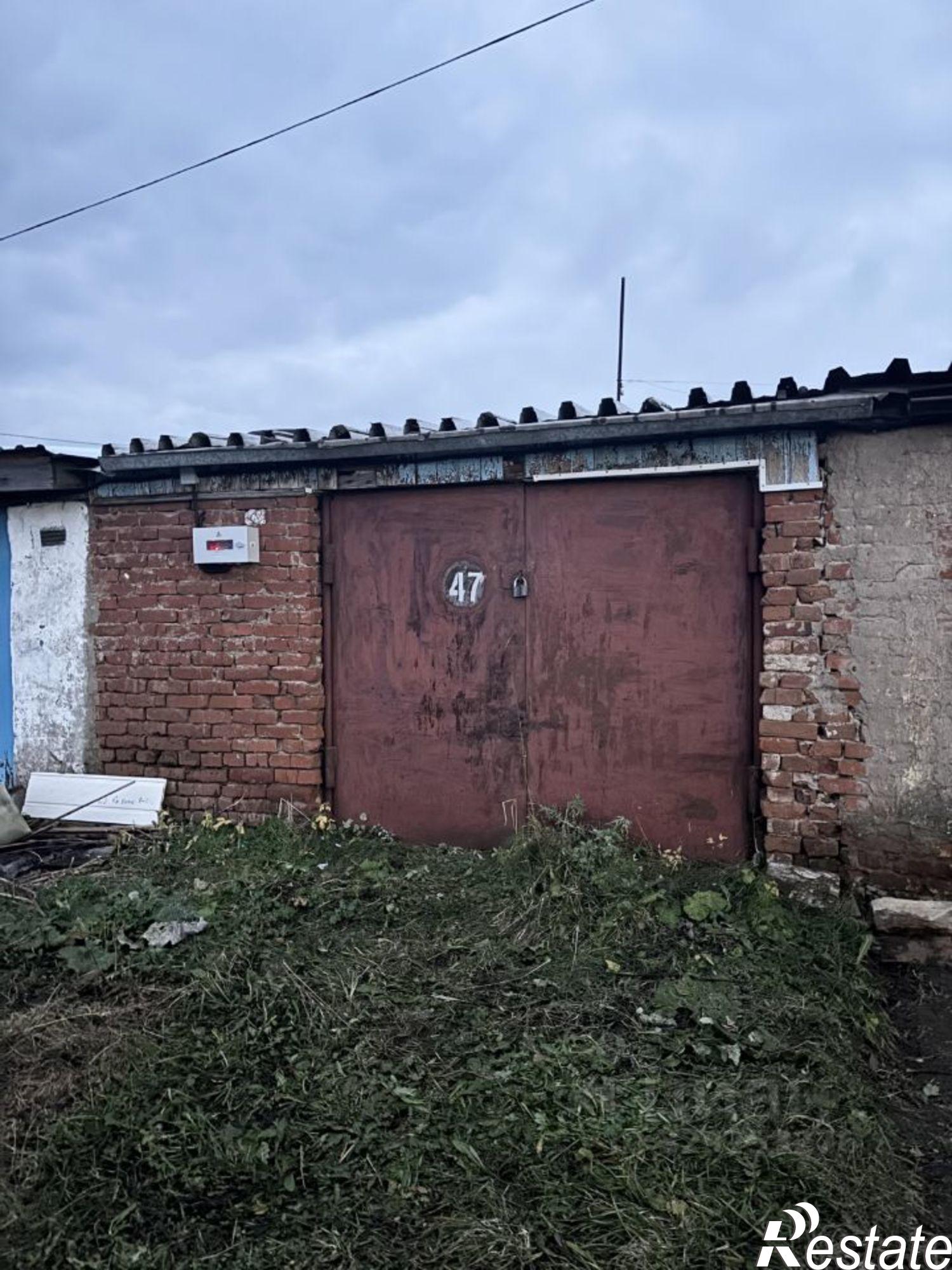 Купить гараж, место в паркинге за 300 000 рублей на ул Лыжная, 4