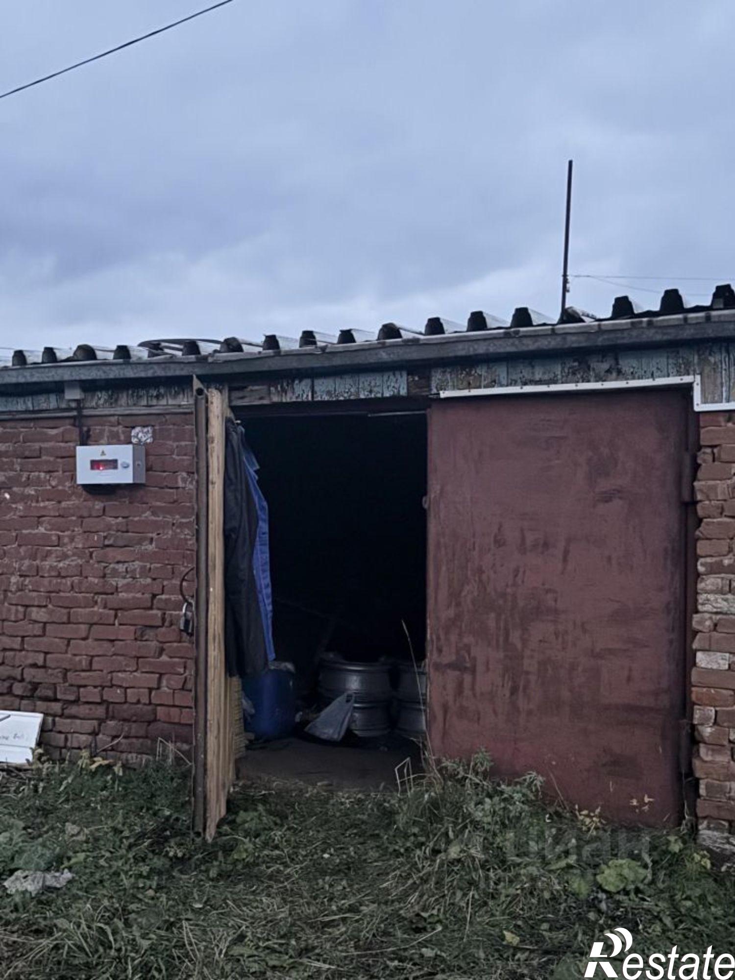 Купить гараж, место в паркинге за 300 000 рублей на ул Лыжная, 4