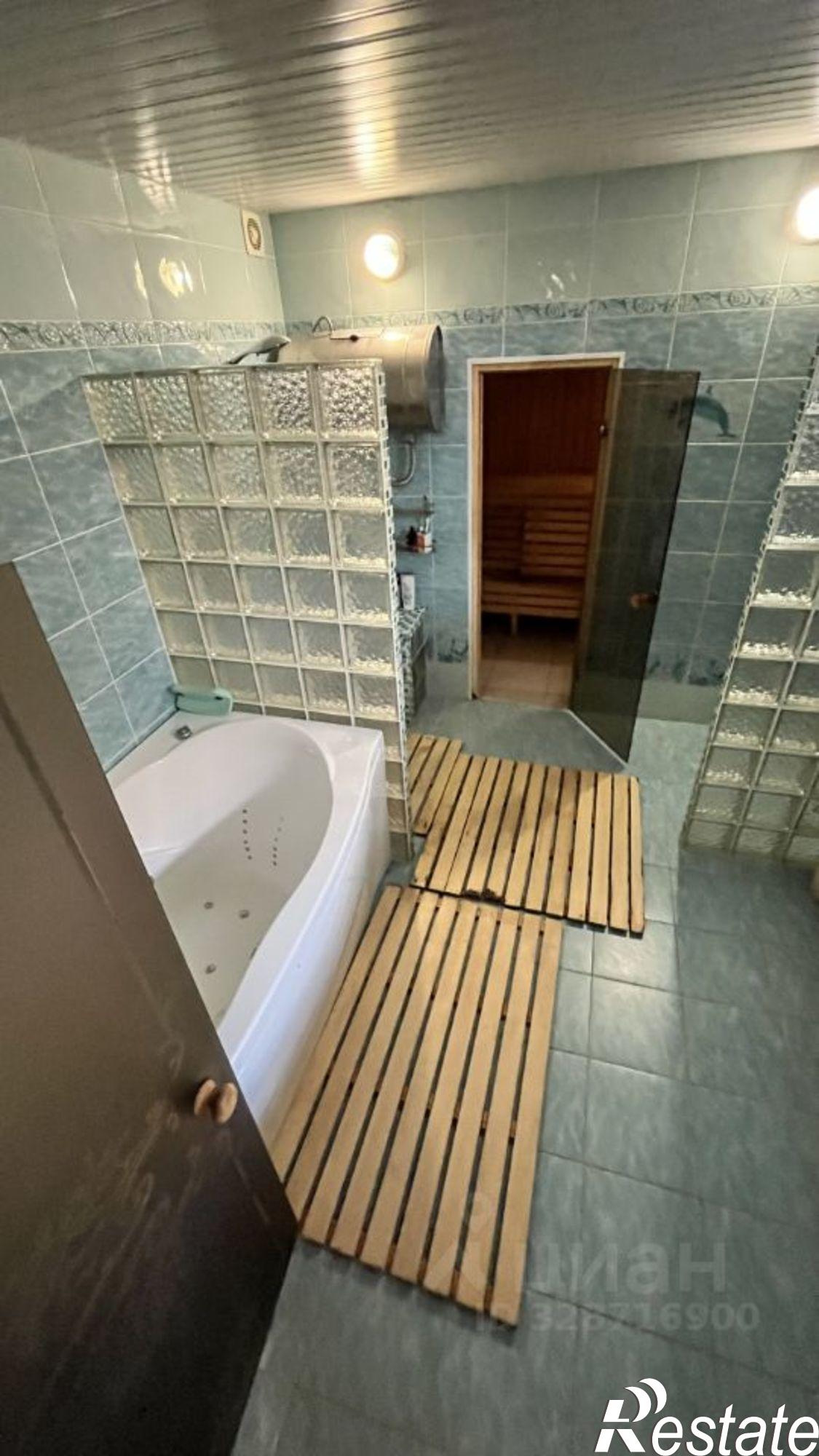 Купить дачу, дом, коттедж за 27 700 000 рублей на улица Серова, 32