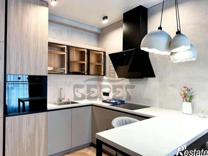 2-комн квартира улица Комсомольская,дом 1