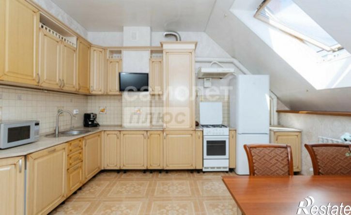 2-комн квартира Республика Татарстан (Татарстан), Казань, улица Фатыха Карима, 27