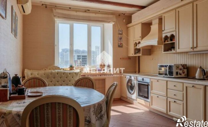 4-комн квартира Республика Татарстан (Татарстан), Казань, улица Заря, 7А