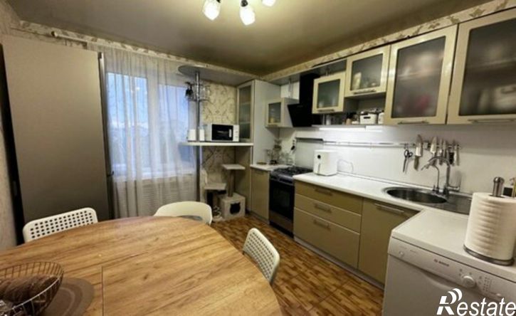 3-комн квартира Республика Татарстан (Татарстан), Казань, улица Комиссара Габишева, 1