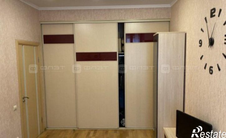 3-комн квартира Республика Татарстан (Татарстан), Казань, Ново-Савиновский район, Меридианная улица, 1
