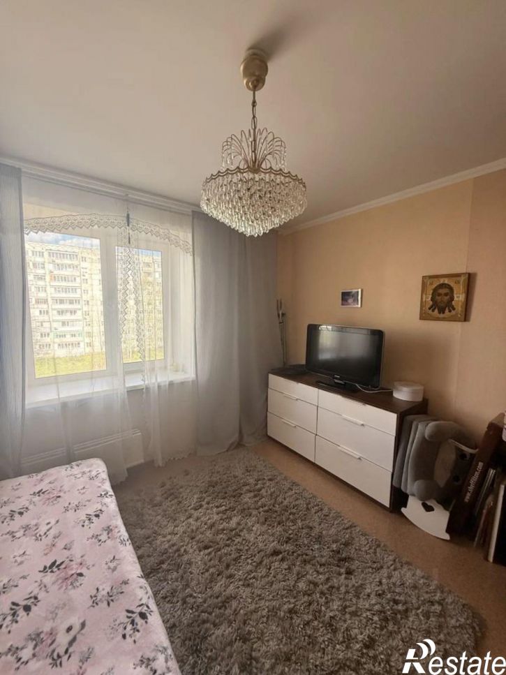 2-комн квартира пр-кт Строителей, 9,  д. 9