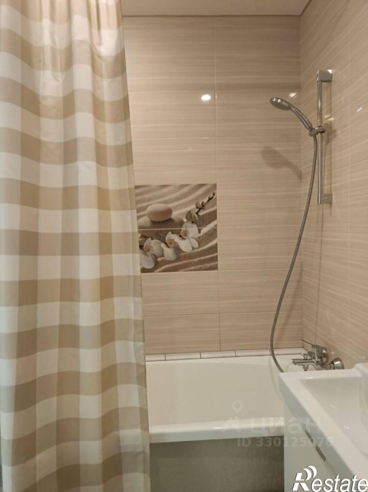 2-комн квартира Казань, улица Кул Гали, 38