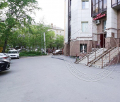 офис 197.3 кв м, этаж 1/10 Болотникова ул, 9