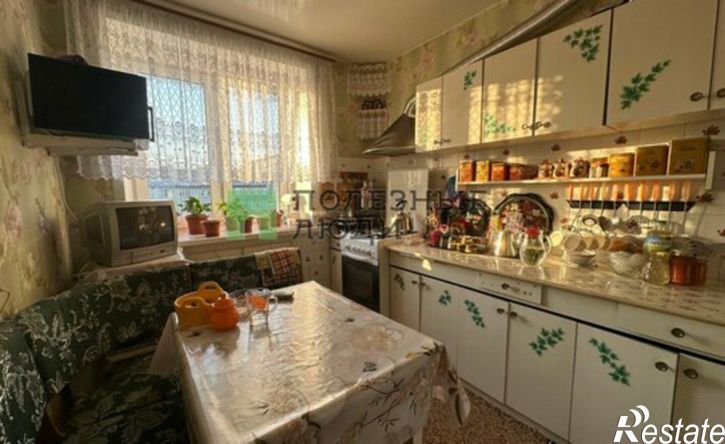 3-комн квартира ул Комарова, 12,  д. 12