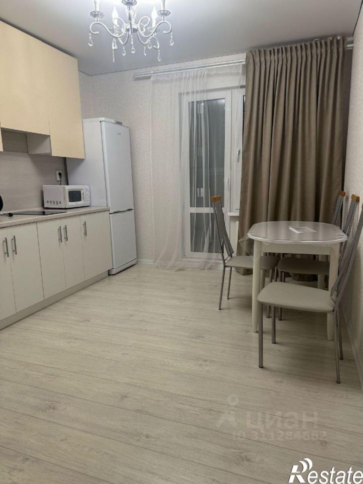 2-комн квартира пр-кт Строителей, 28,  д. 28