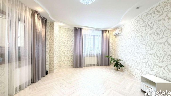 2-комн квартира