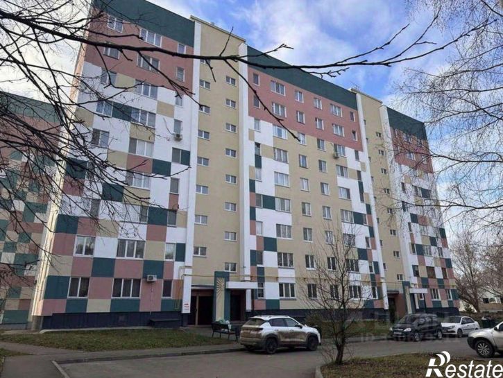 3-комн квартира улица им Комарова,дом 36