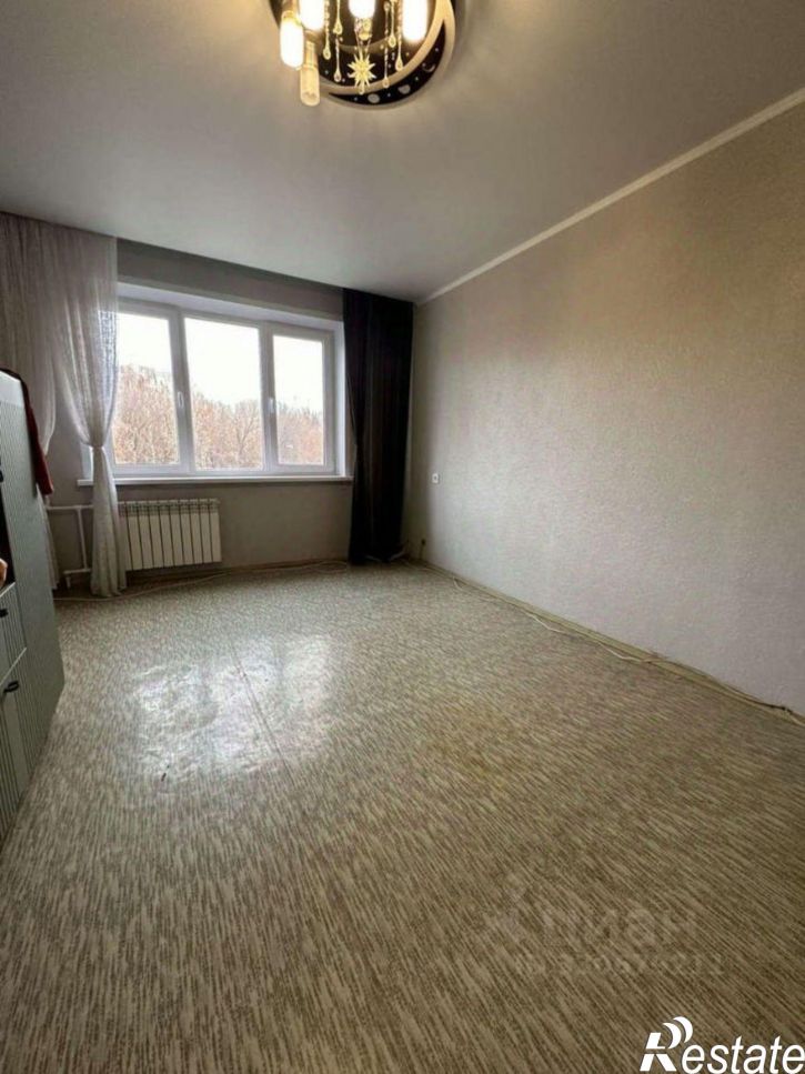 3-комн квартира улица им Комарова,дом 36