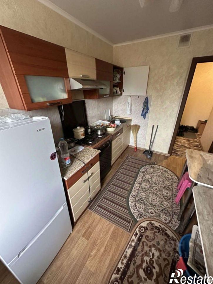 3-комн квартира улица им Комарова,дом 36