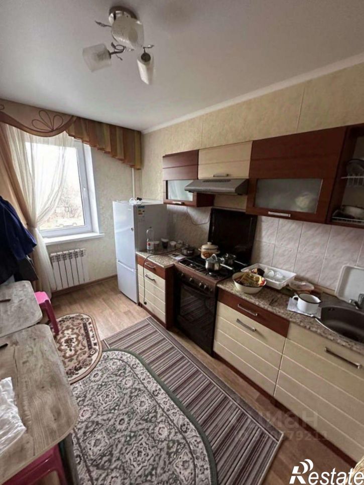 3-комн квартира улица им Комарова,дом 36
