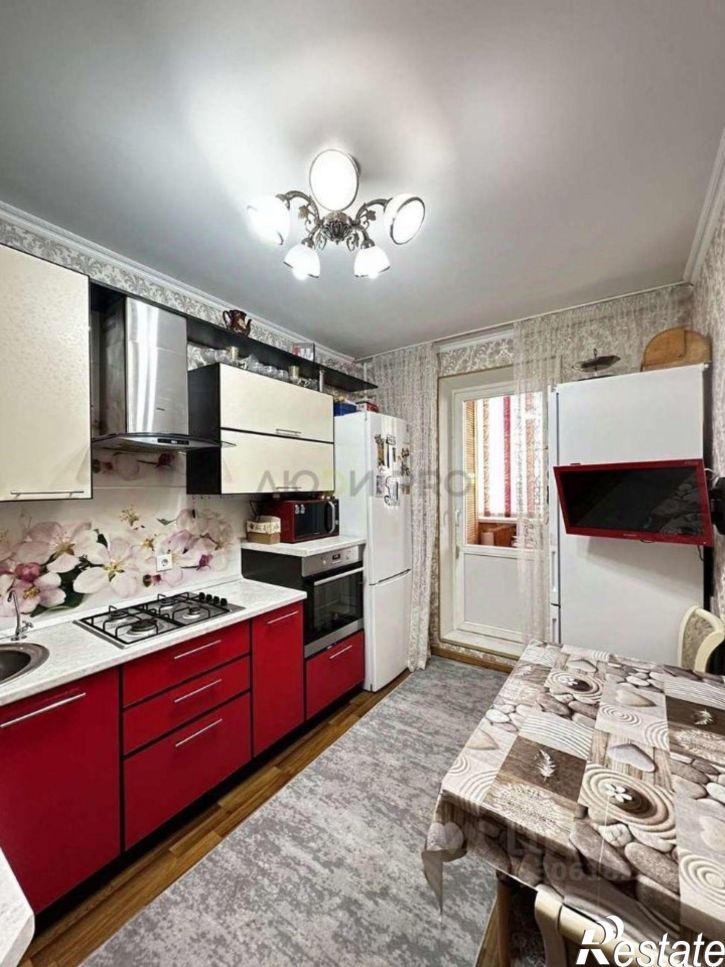 3-комн квартира улица Профсоюзная,дом 45