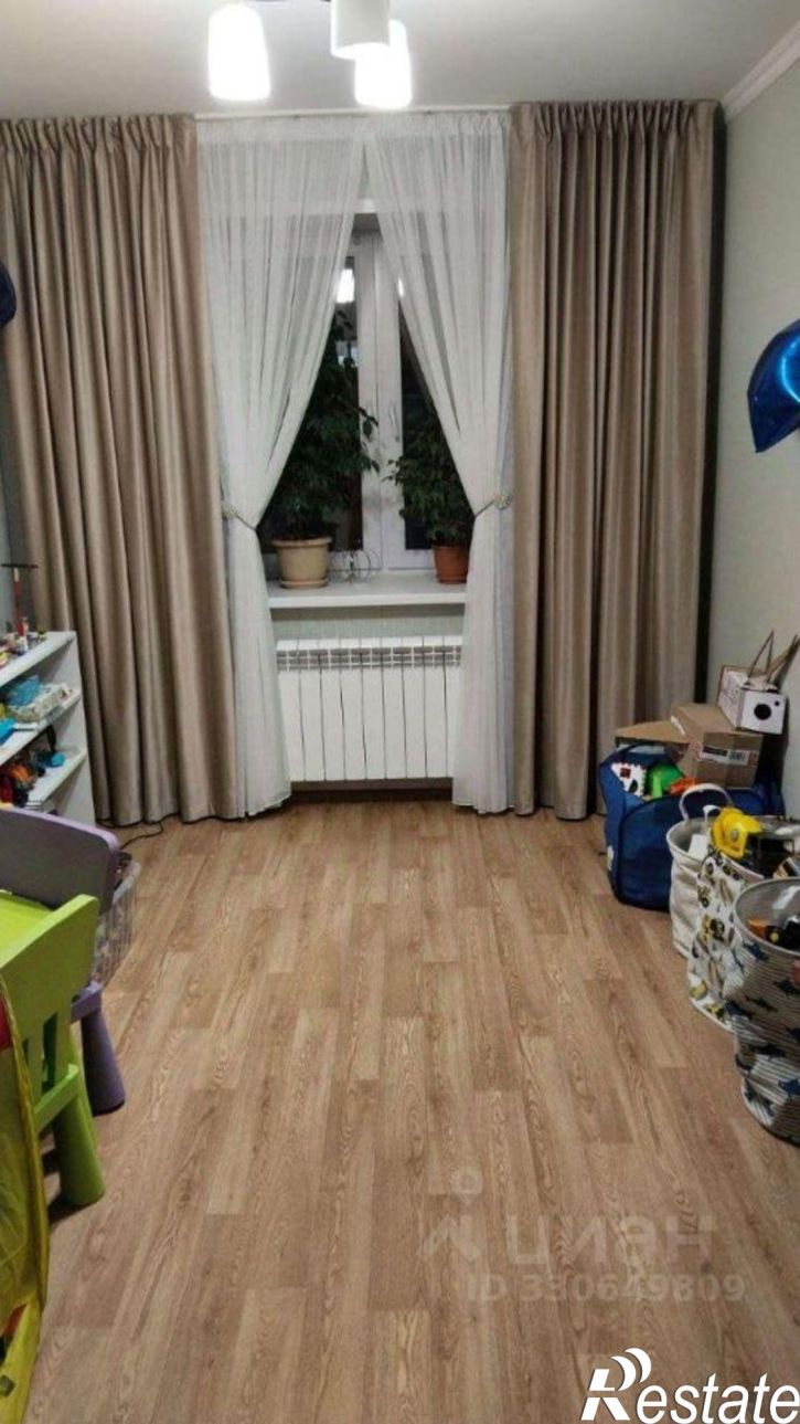 3-комн квартира улица Аделя Кутуя,дом 5