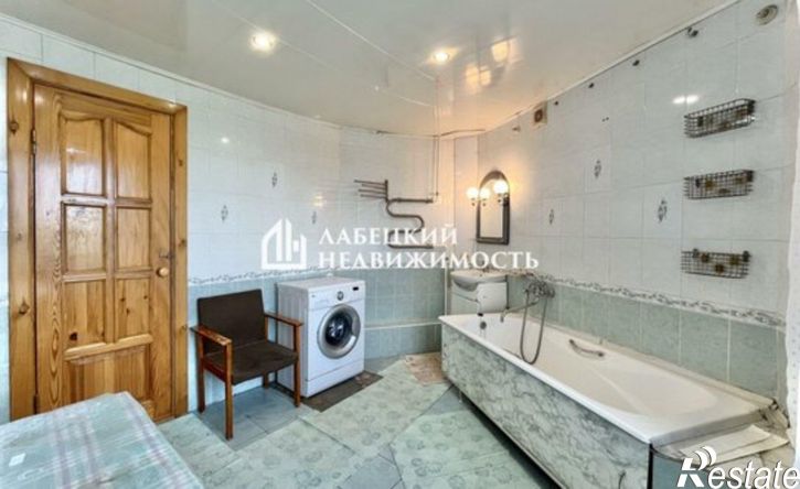 4-комн квартира Республика Татарстан (Татарстан), Казань, улица Серова, 17
