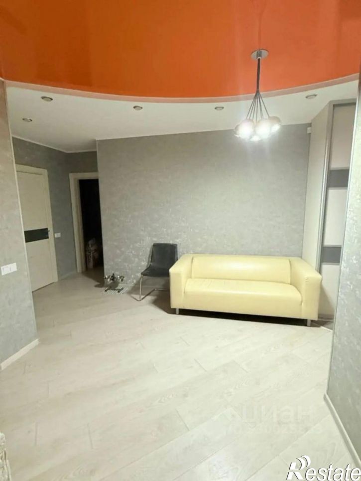3-комн квартира ул Космонавтов, 15,  д. 15
