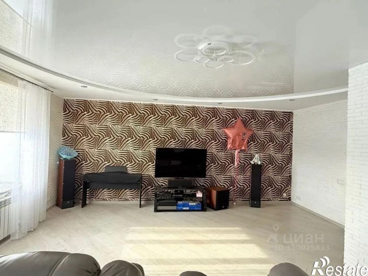 3-комн квартира ул Космонавтов, 15,  д. 15