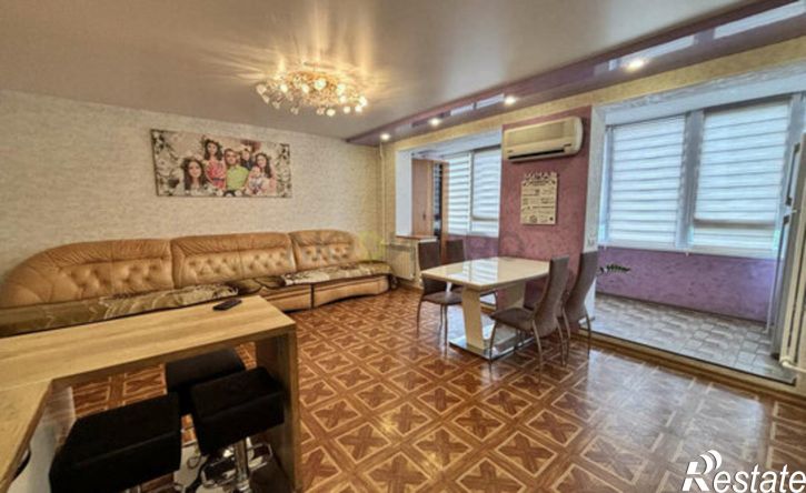 5-комн квартира Республика Татарстан (Татарстан), Набережные Челны, улица Шамиля Усманова, 70